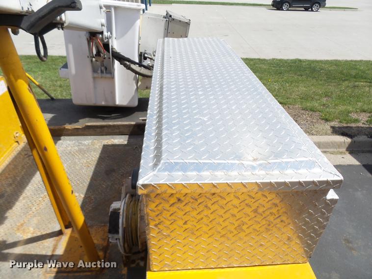 image for item CC9147 2008 Ford F550 Super Duty bucket truck