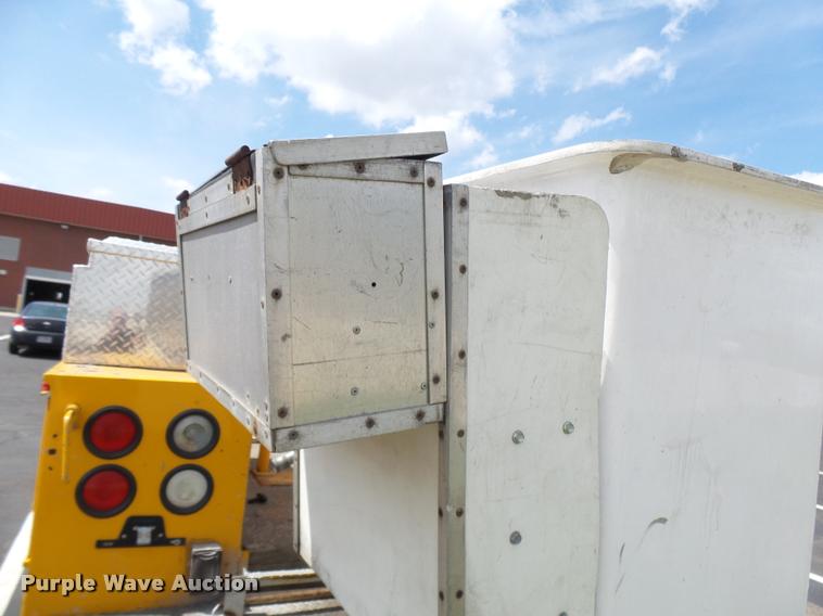 image for item CC9147 2008 Ford F550 Super Duty bucket truck