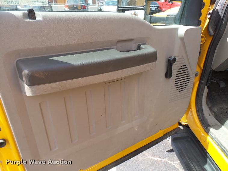 image for item CC9147 2008 Ford F550 Super Duty bucket truck