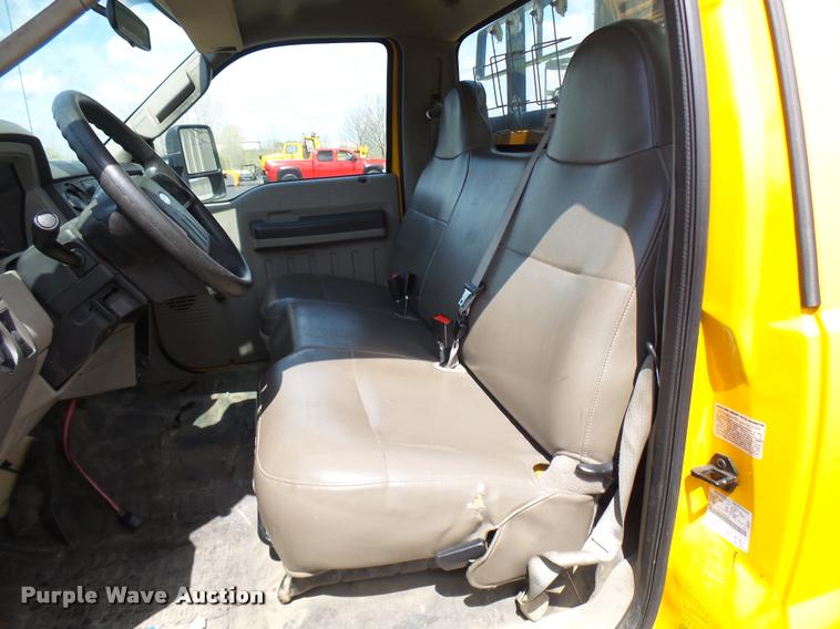 image for item CC9147 2008 Ford F550 Super Duty bucket truck