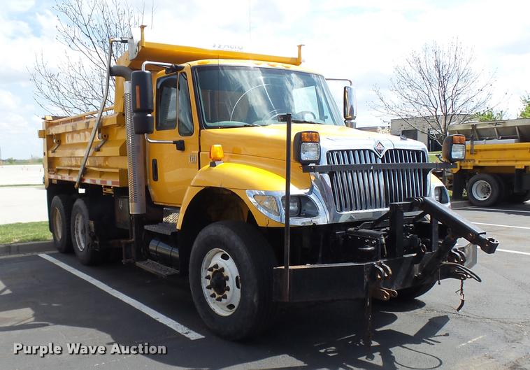 image for item CC9148 2006 International 7400 dump truck