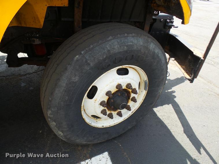 image for item CC9148 2006 International 7400 dump truck