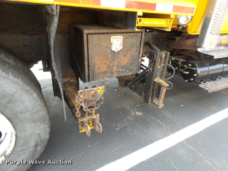 image for item CC9148 2006 International 7400 dump truck