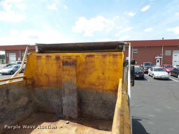 image for item CC9148 2006 International 7400 dump truck