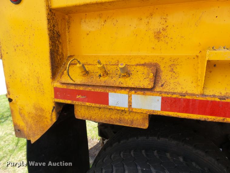 image for item CC9148 2006 International 7400 dump truck