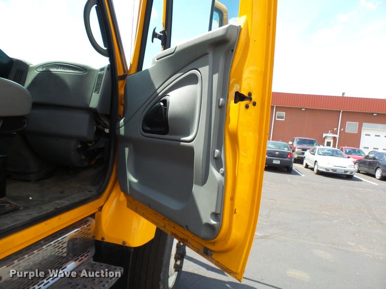 image for item CC9148 2006 International 7400 dump truck