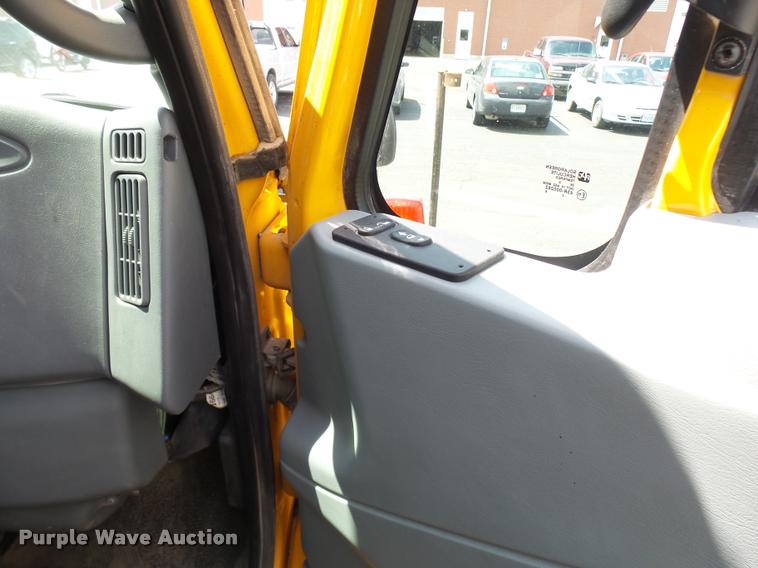 image for item CC9148 2006 International 7400 dump truck