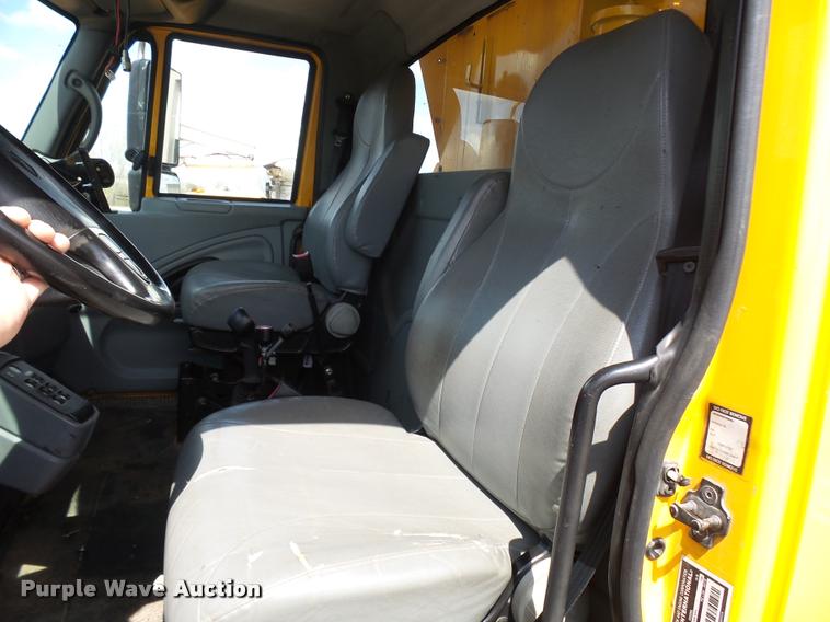 image for item CC9148 2006 International 7400 dump truck