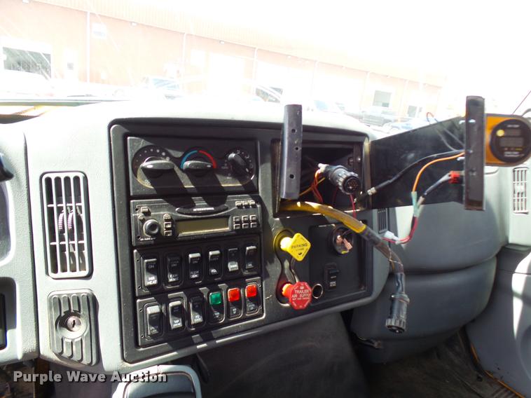 image for item CC9148 2006 International 7400 dump truck