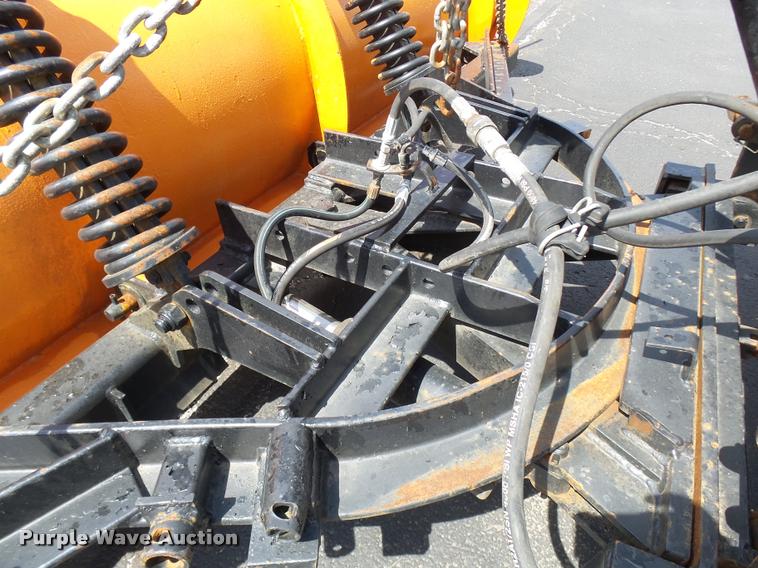 image for item CC9149 2004 International 7400 Crew Cab dump truck