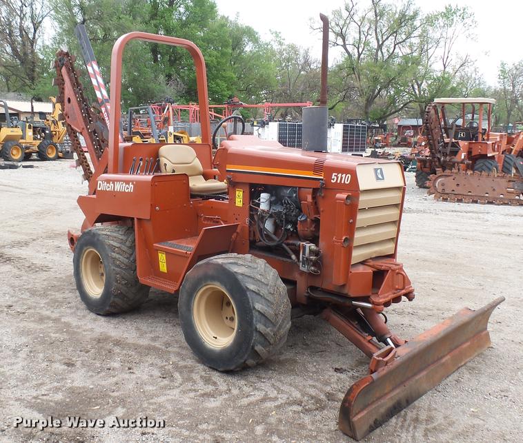 image for item DA0482 1992 Ditch Witch 5110 trencher