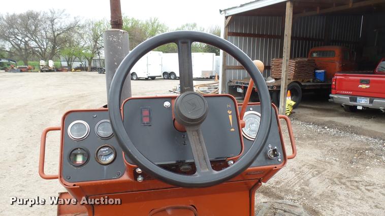 image for item DA0482 1992 Ditch Witch 5110 trencher