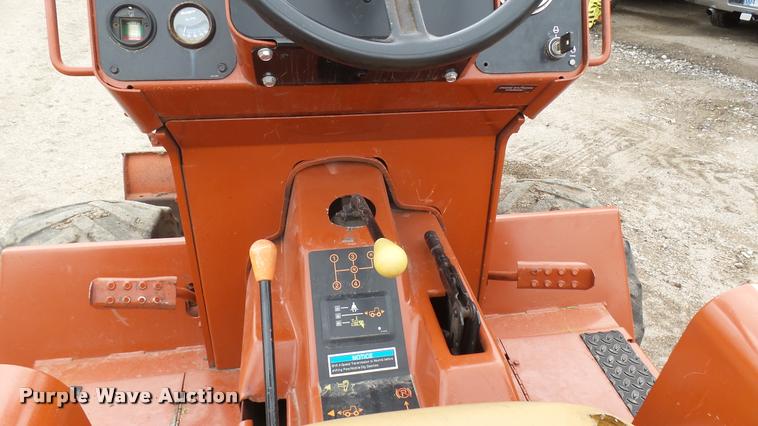 image for item DA0482 1992 Ditch Witch 5110 trencher