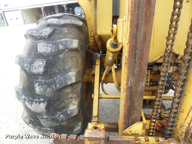 image for item DA3430 John Deere 480-B forklift