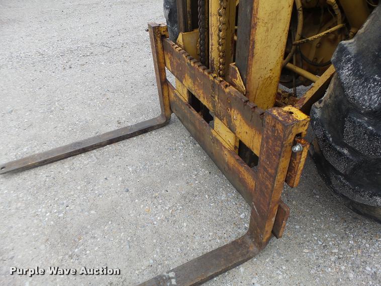 image for item DA3430 John Deere 480-B forklift