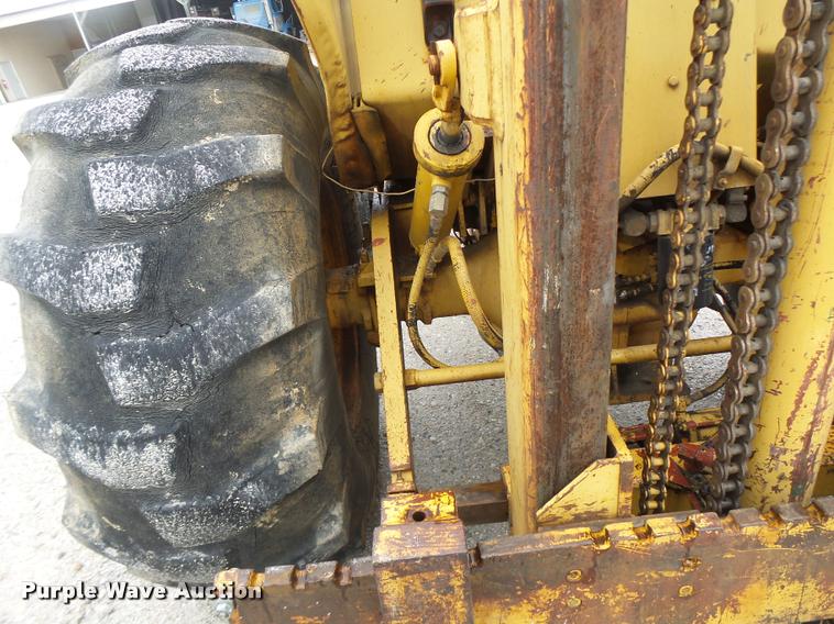 image for item DA3430 John Deere 480-B forklift