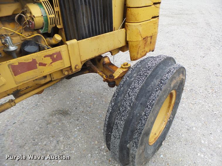 image for item DA3430 John Deere 480-B forklift