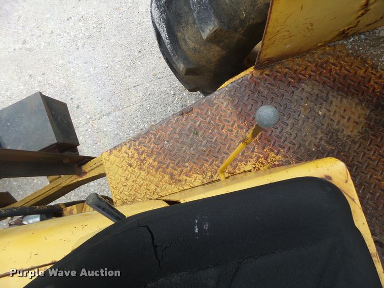 image for item DA3430 John Deere 480-B forklift