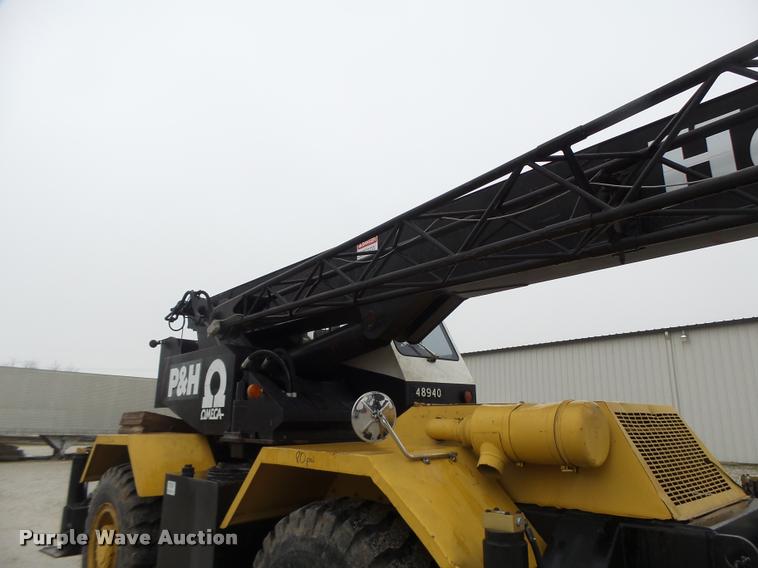 image for item DA3432 1980 P & H Omega 18 crane