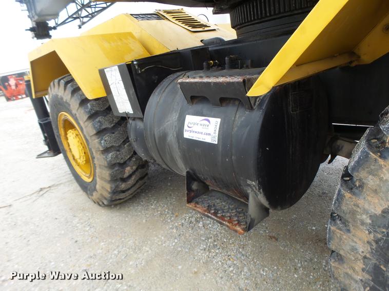 image for item DA3432 1980 P & H Omega 18 crane