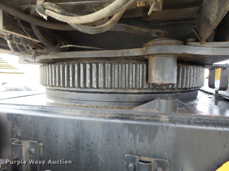 image for item DA3432 1980 P & H Omega 18 crane