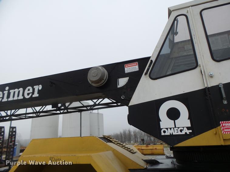 image for item DA3432 1980 P & H Omega 18 crane