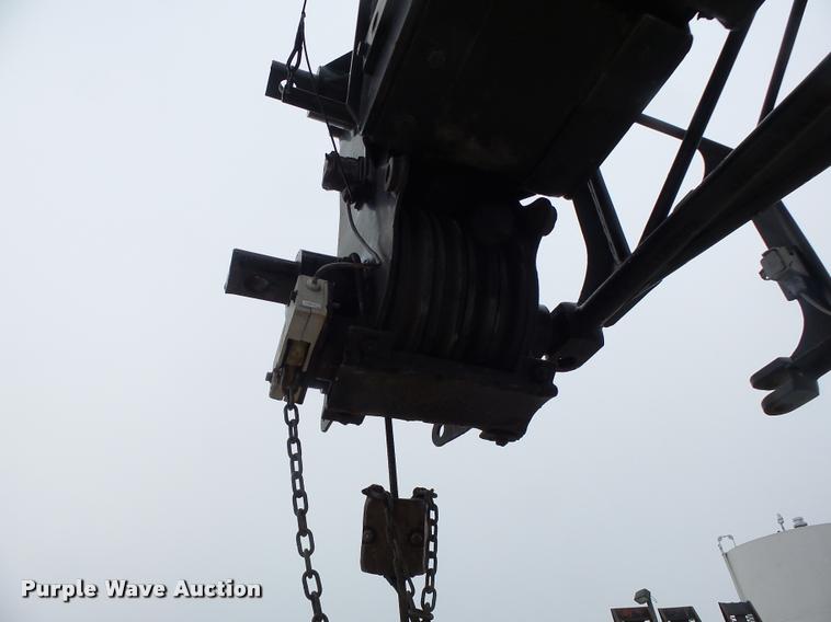 image for item DA3432 1980 P & H Omega 18 crane