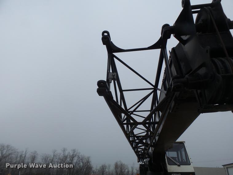 image for item DA3432 1980 P & H Omega 18 crane