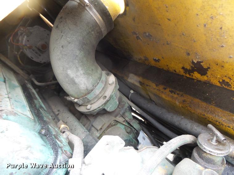 image for item DA3432 1980 P & H Omega 18 crane