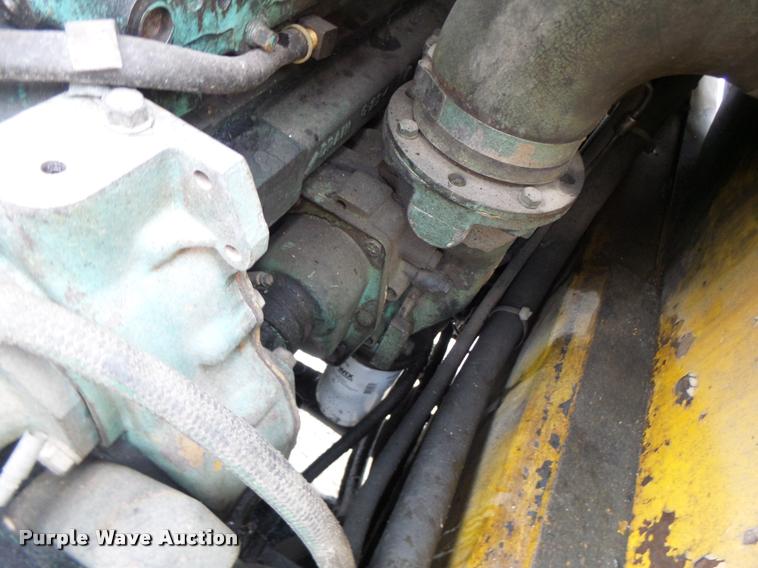 image for item DA3432 1980 P & H Omega 18 crane