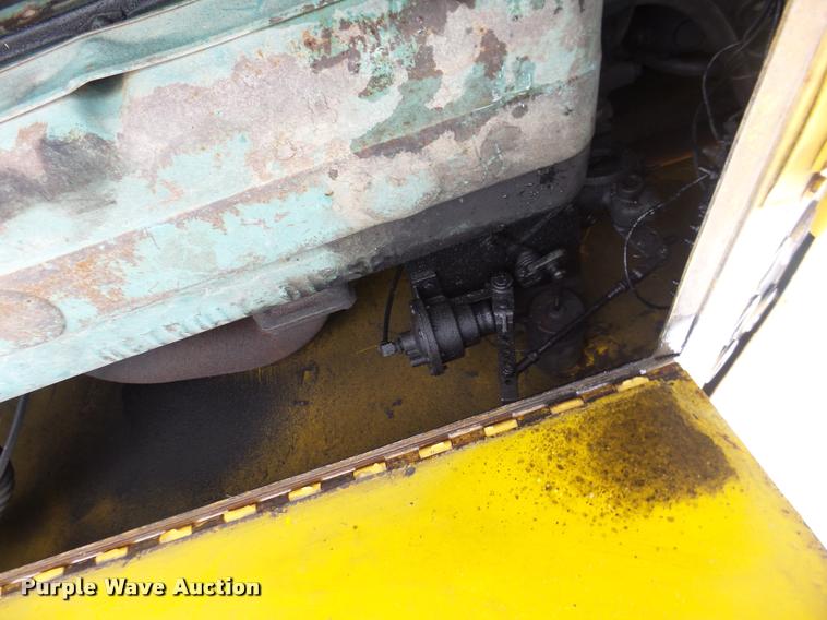 image for item DA3432 1980 P & H Omega 18 crane