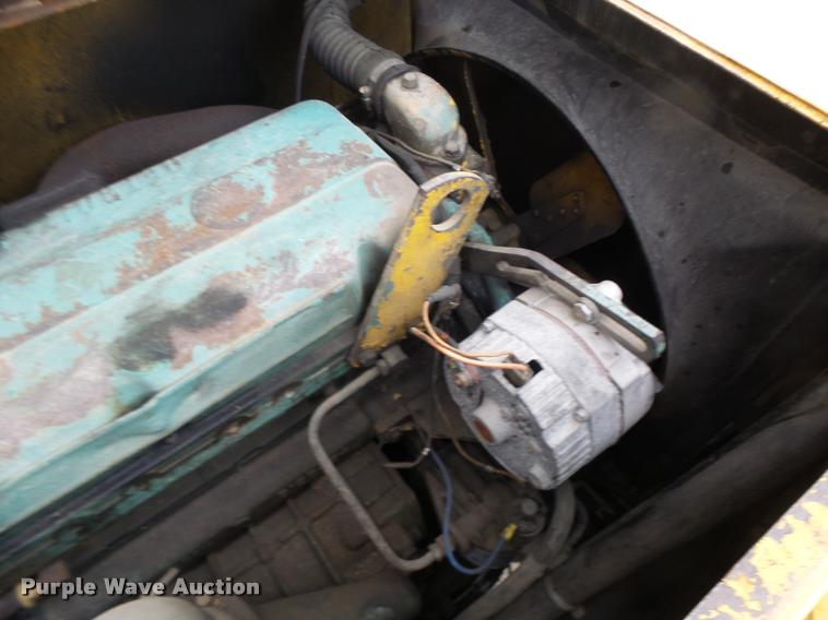 image for item DA3432 1980 P & H Omega 18 crane