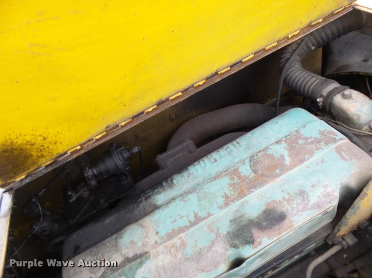 image for item DA3432 1980 P & H Omega 18 crane