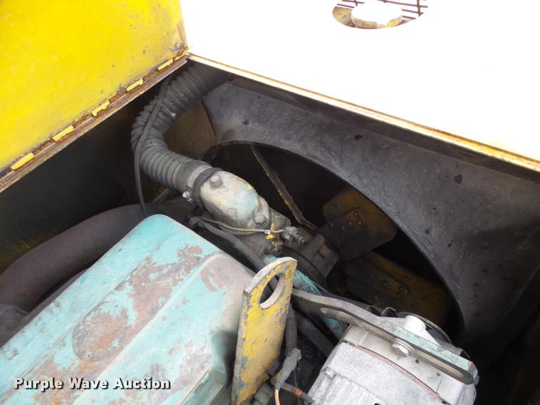 image for item DA3432 1980 P & H Omega 18 crane