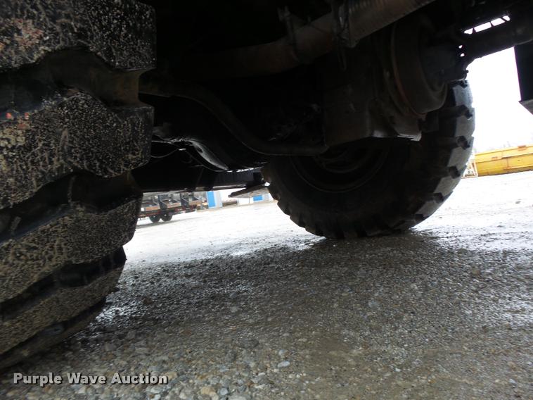 image for item DA3432 1980 P & H Omega 18 crane