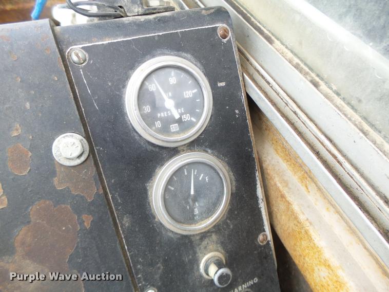 image for item DA3432 1980 P & H Omega 18 crane