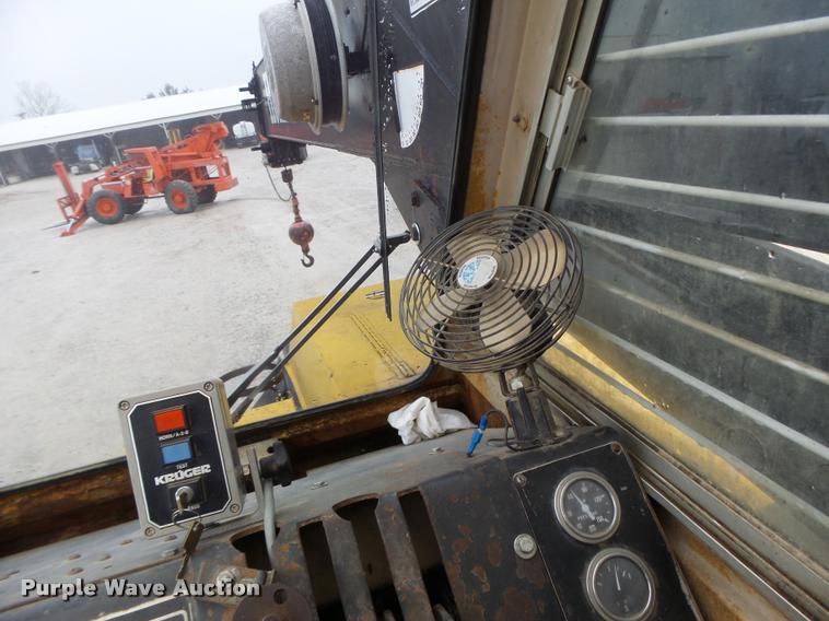 image for item DA3432 1980 P & H Omega 18 crane