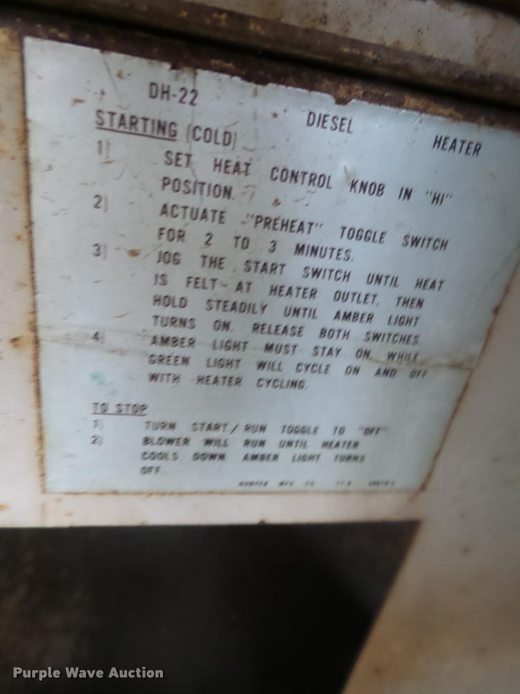 image for item DA3432 1980 P & H Omega 18 crane