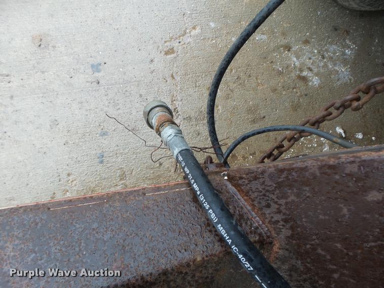 image for item DA3433 1998 Wheeler end dump trailer