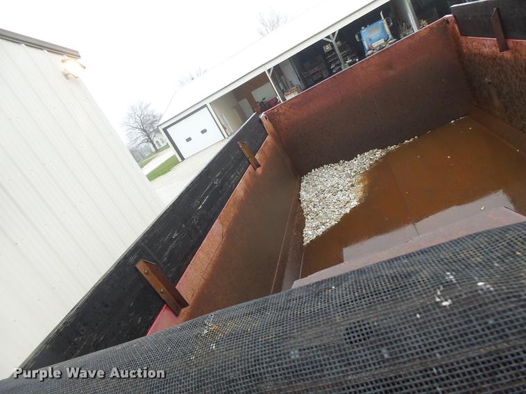 image for item DA3433 1998 Wheeler end dump trailer