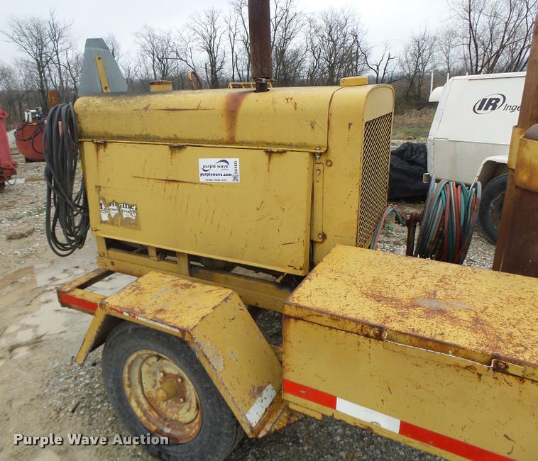 image for item DA3435 Lincoln SA200 welder