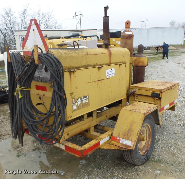 image for item DA3435 Lincoln SA200 welder