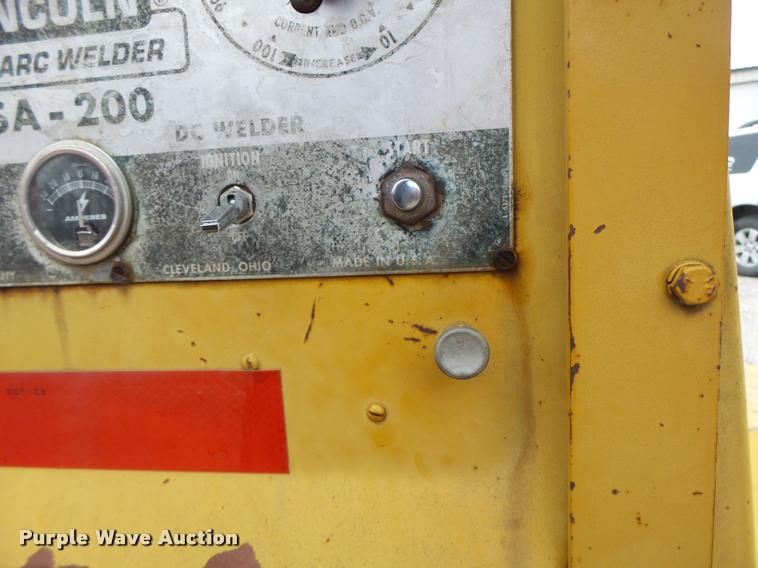 image for item DA3435 Lincoln SA200 welder
