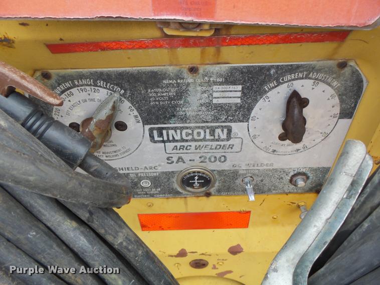 image for item DA3435 Lincoln SA200 welder