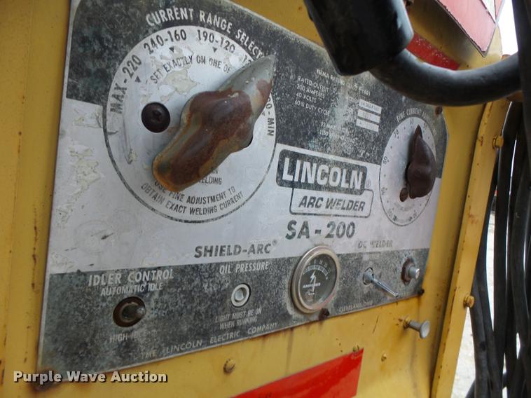 image for item DA3435 Lincoln SA200 welder