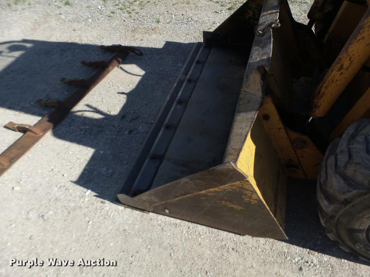 image for item DA3448 Case 1835B skid steer