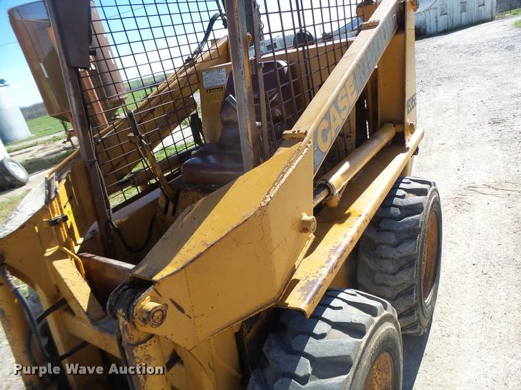 image for item DA3448 Case 1835B skid steer