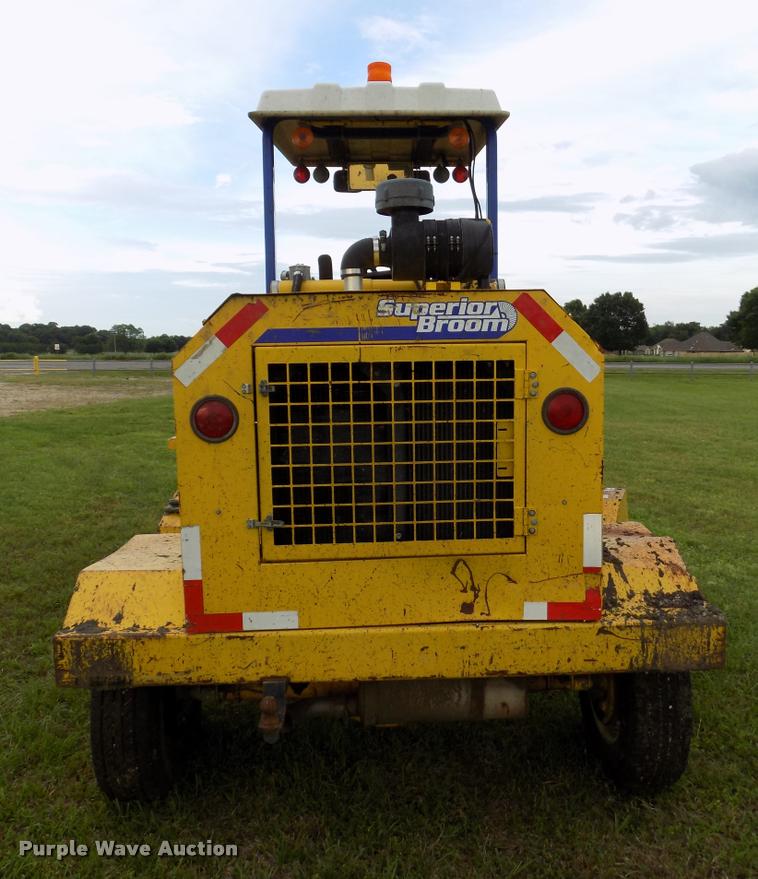 image for item DA6076 2010 Superior Broom DT80J broom