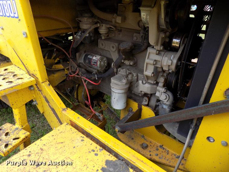 image for item DA6076 2010 Superior Broom DT80J broom