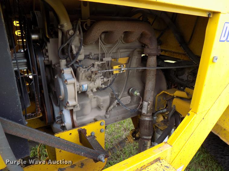 image for item DA6076 2010 Superior Broom DT80J broom